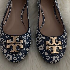 Tory Burch Navy and White Floral Logo Ballet Flats